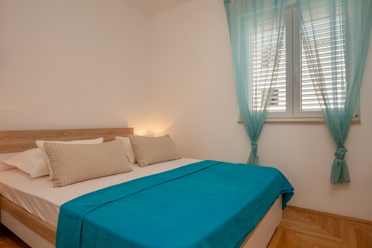 Apartments Mistral Bol Exterior photo