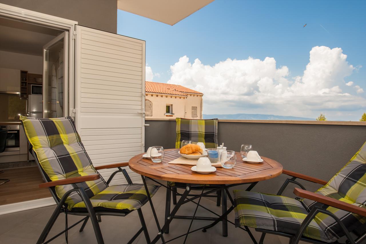 Apartments Mistral Bol Exterior photo