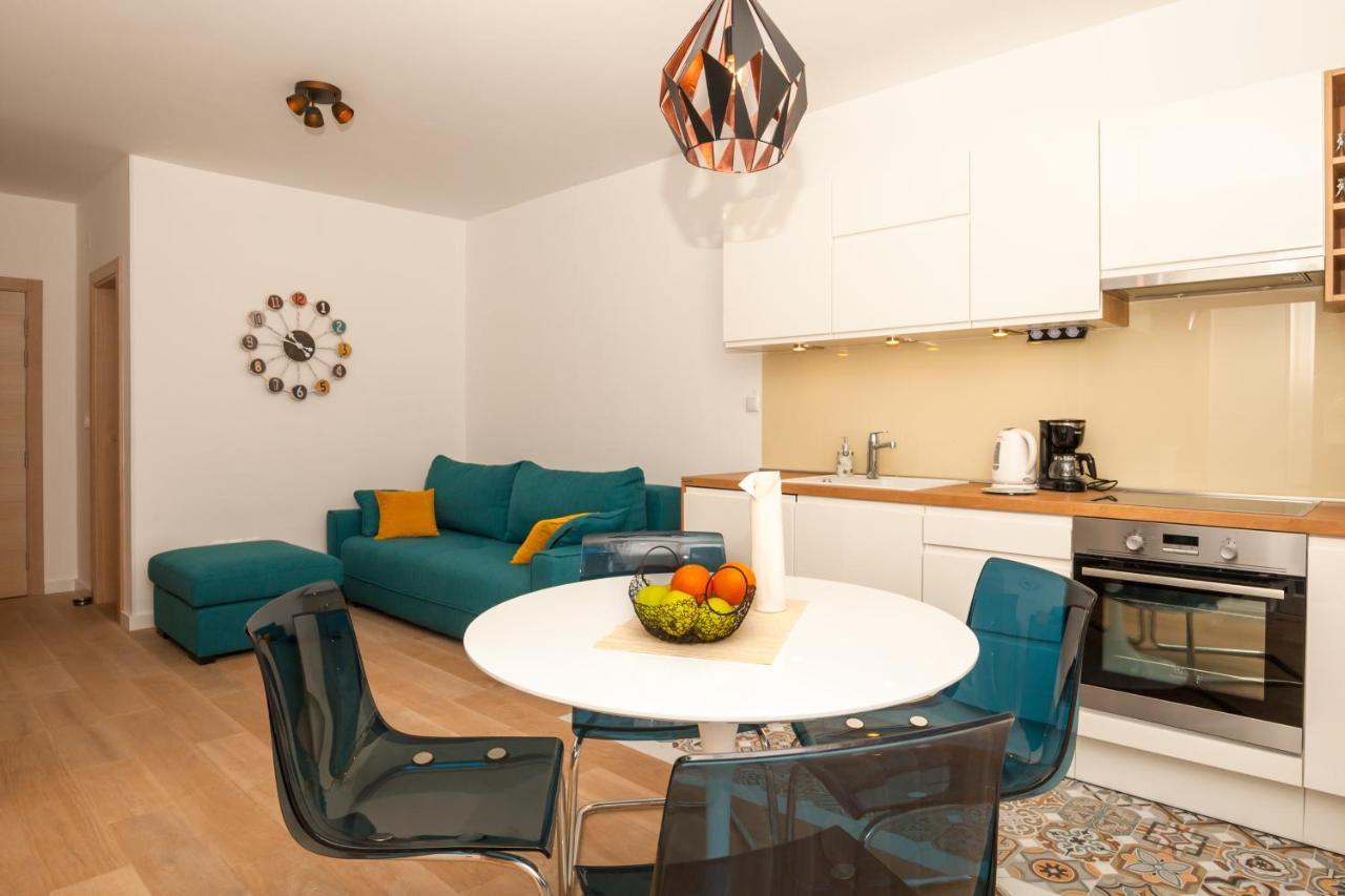 Apartments Mistral Bol Exterior photo