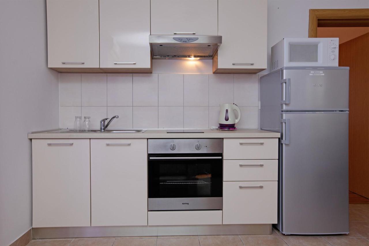 Apartments Mistral Bol Exterior photo