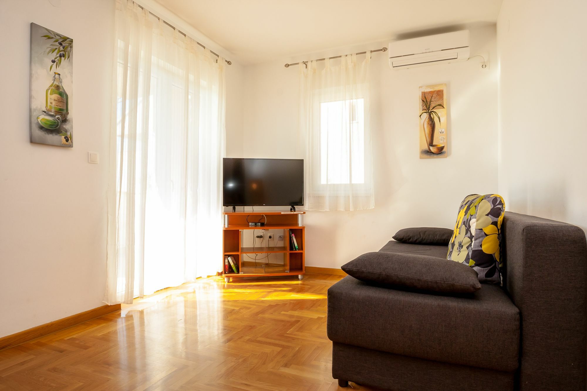 Apartments Mistral Bol Exterior photo